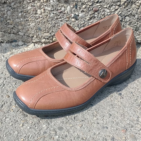 hotter mary jane shoes